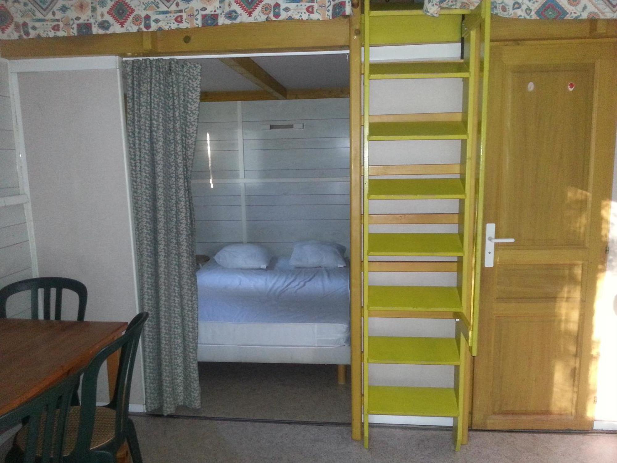 Camping Paradis Bellerive Montfrin Pokoj fotografie